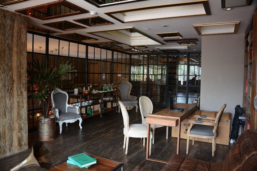 The Charlee Hotel Medellin